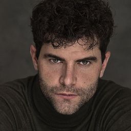 Diego Dominguez 飾演 