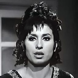 Soheir El Morshedy 飾演 Fatima Tawfiq Hassan