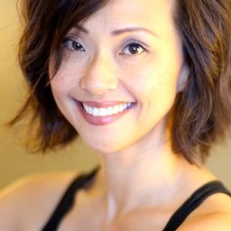 Joy Osmanski 飾演 Jinnie Park