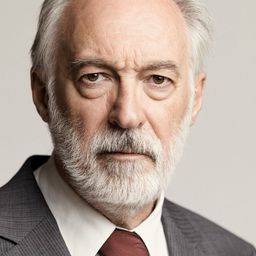 Fernando Ustarroz 飾演 Beltrán