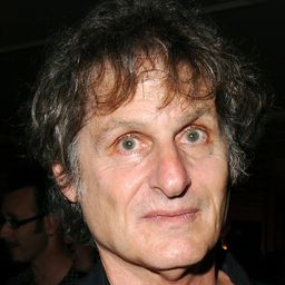 Zalman King 飾演 Self