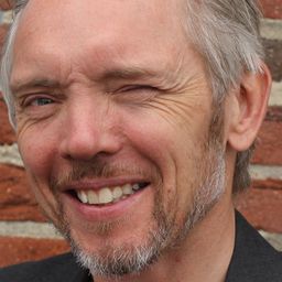 Jens Andersen 飾演 