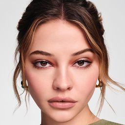 馬德林·克萊因 飾演 