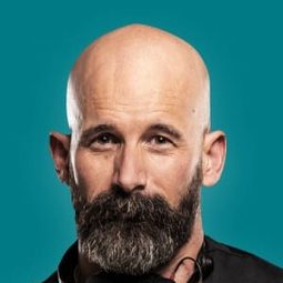 Max Currie - 我不是她導演