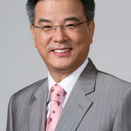 康石雨 飾演 Min-woo