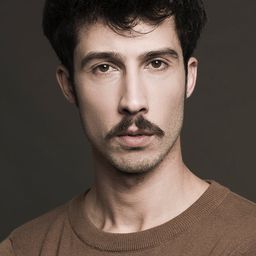 Miguel Cunha - Zeus演員 飾演João dos Castelos