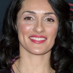 Mirelly Taylor 飾演 Mom - Joanna Lockhart