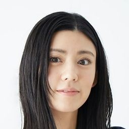 渡辺早織 飾演 Mari Okumura