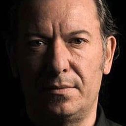 Ferran Lahoz 飾演 Taxi driver Regina