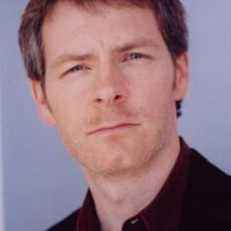 Terry McGurrin 飾演 Snoopy (voice)