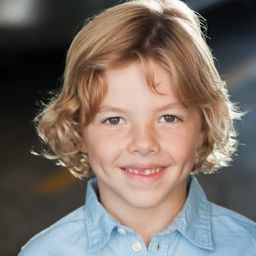 Beckam Crawford 飾演 Bailey