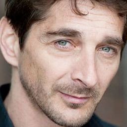 Erwan Creignou 飾演 Marcel