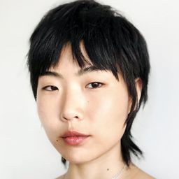 May Hong - 少年亞當的煩惱演員 飾演Lesbian