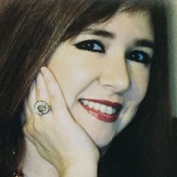 Dina Abdullah 飾演 Herself