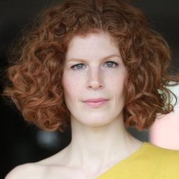 Charlotte Marquardt - 女子漢又怎樣演員 飾演La fille au téléphone