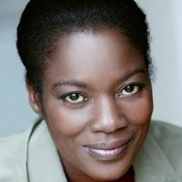 Magaly Berdy 飾演 Mirabelle