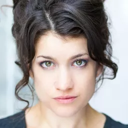 Sarah Stiles 飾演 Jillian
