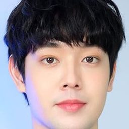 Pruet Nakprad - 何去何從演員 飾演Mr. Karn