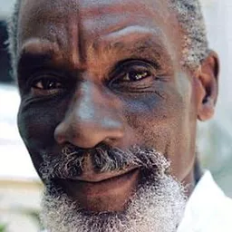 Conrad Roberts 飾演 Witherspoon