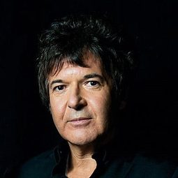 Clem Burke 飾演 Self