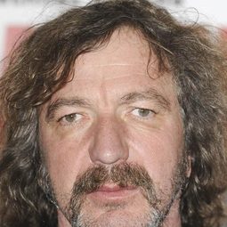 布魯諾·羅謝 飾演 Bernard