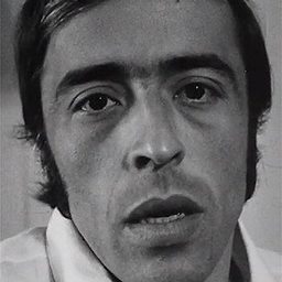 Paulo Villaça 飾演 Malandro