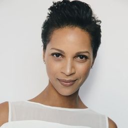 Stacey Coke - Christmas Unwrapped演員 飾演Mayor Flynn