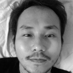 賽法·坦塔納 - 非人之吻演員 飾演Kaew's Father