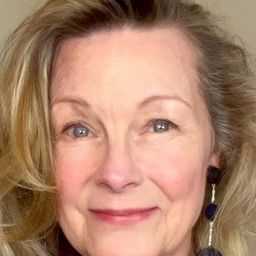 Maureen Mueller 飾演 Shari Herschell