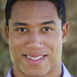 迪歐·強森 飾演 Roman