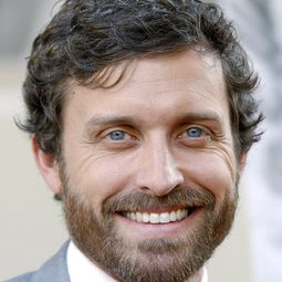 Rob Benedict - 亡命同學會演員 飾演Larry