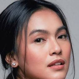 Rania Putri Sari - Mantra Surugana演員 飾演Arum