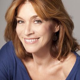 María Casal 飾演 Araceli