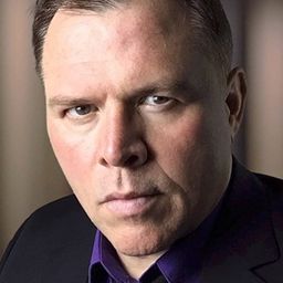 馬帝·莫羅 飾演 Cab Driver