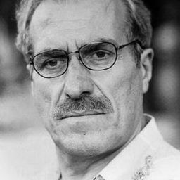 Alfiero Toppetti 飾演 Renato