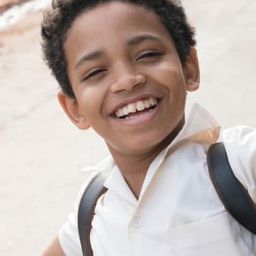 Edison Manuel Olbera 飾演 Carlos Acosta (1983)