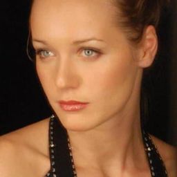 Violetta Davydovskaya 飾演 Ekaterina Barinova