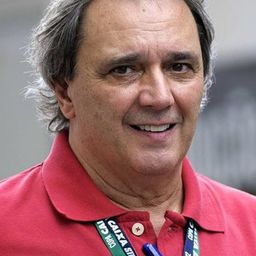 Reginaldo Leme 飾演 Self