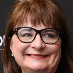 Suzette Couture - 豐收之後編劇