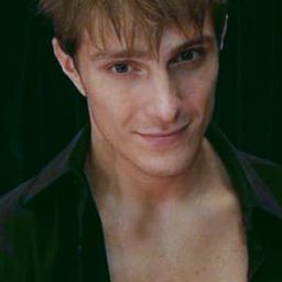 Marco Macor 飾演 Marco