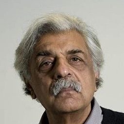 Tariq Ali 飾演 Self