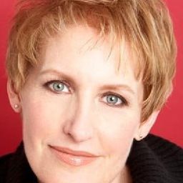 麗茲·卡拉威 飾演 Self