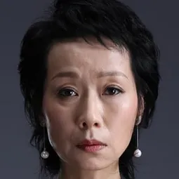 葉童 飾演 Tse Yuen-Yin