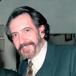 Paco Ibáñez - José & Pilar演員 飾演Himself