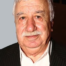 艾哈邁德·古爾汗 飾演 