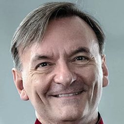 Stephen Hough 飾演 Self