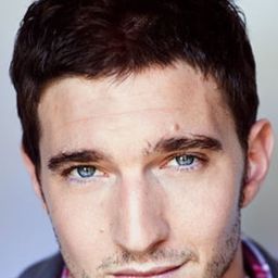 Jake Silbermann - The Man Behind the Camera演員 飾演Jake