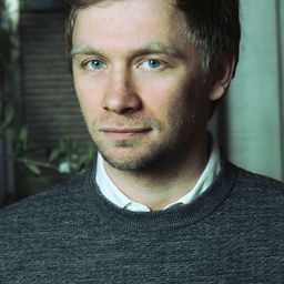 Valentin Novopolskij 飾演 Oleg