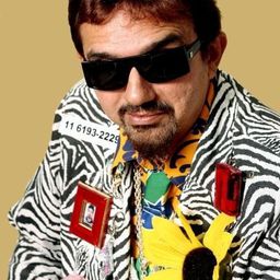 Falcão 飾演 Zeca Brito