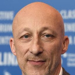 奧利弗·西斯貝格 - 決命13分鐘導演